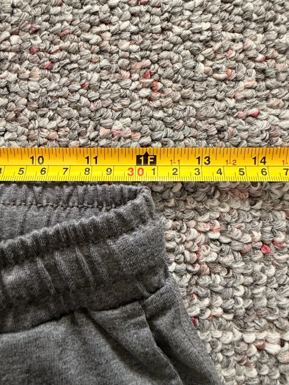 Vuori Charcoal Grey Performance Joggers Men's XS